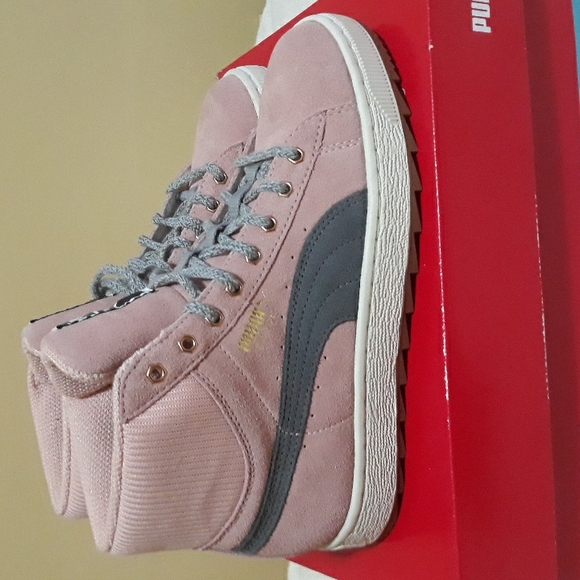 New! Vintage Girls Suede Puma Pink High Tops. NEW W/O tags. - Picture 3 of 8